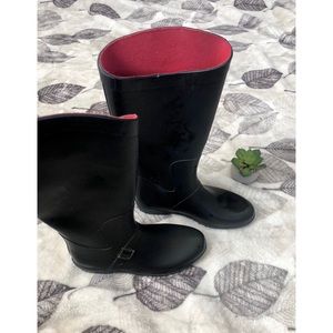 Rain boots